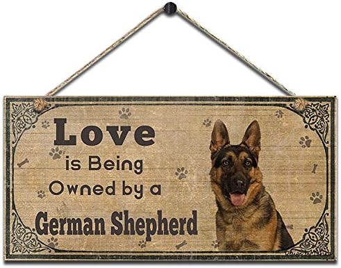 אהבה היא בבעלות של רועה גרמני רטרו רטרו עץ ציבורי שלט תלייה דקורטיבית לגדר דלת הביתית לוחות קיר וינטג '